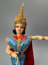 Pair of Vintage Handmade Thailand Classic Cloth Dancing Doll Foreign Souvenir Figurines | EstateSales.org