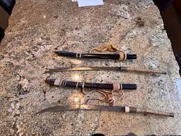 Antique DHA Burmese sword With etched blade 30.5” And Sheath ...