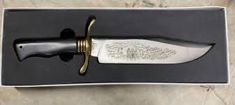 The Alamo Commemorative Bowie Knife and Display Box ...