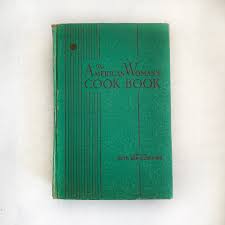 1942 - The American Woman's Cook Book – Honey Bee Mill