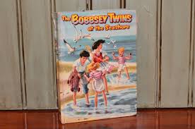 Vintage The Bobbsey Twins at the Seashore Whitman Classic Cello Cover Book 1954 | eBay