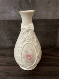 Vintage The Cameo Ribbon Fine Porcelain Vase from the Royal ...