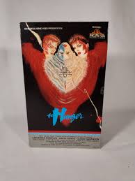 The Hunger VHS MGM/UA Book Box VHS 80s Vampire Horror David ...