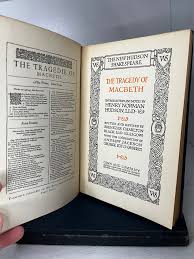 The New Hudson Shakespeare Macbeth & Julius Caesar ...