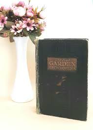 Vintage 1946 "the New Garden Encyclopedia" by (E.L.D. Seymour, B.S.A.) A Complete Detailed Guide for Gardening. **some Damage** - Etsy