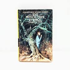 Nancy Drew the Witch Tree Symbol 1955 and 1975 Copyright by ...