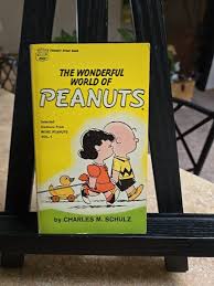 Vintage Paperback The Wonderful World of Peanuts by Charles ...