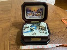 Vintage Thomas Kinkades Holiday Music Box 2003, Plays Melody ...