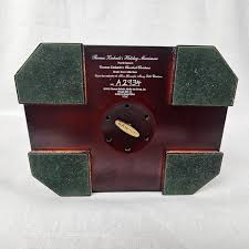 Beautiful Thomas Kinkade's Holiday Merriment music box ...