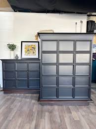 This gorgeous Thomasville set has been completely refinished ...