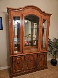 Thomasville china cabinet hutch used | eBay