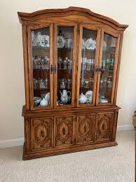 Thomasville Vintage Breakfront Lighted China Cabinet – KLM ...