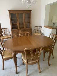 Beautiful 3 piece Drexel Dining Set With 6 Chairs/2 Arm