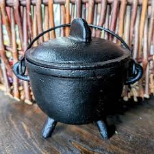 Cast Iron Cauldron-Red