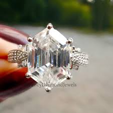 5.50 CTW Elongated Hexagon Cut Moissanite Gold Ring Art ...