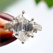 5.50 CTW Elongated Hexagon Cut Moissanite Gold Ring Art Deco ...