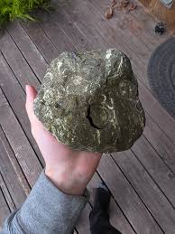 Qué onda con esta piedra? : r/whatsthisrock