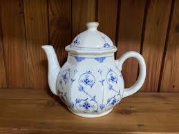 The Toscany Collection Teapot Blue Floral Teapot 9 ...