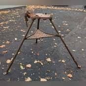 Ridgid No. 450 Portable Tristand Chain Vise, 1/8" to 5", 38" Tall, Bidder Responsible For Proper Removal - Mayo Auction & Realty