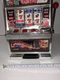 Lucky 7's Slot Machine Bank with Jackpot Sound & Flash , 15 ...