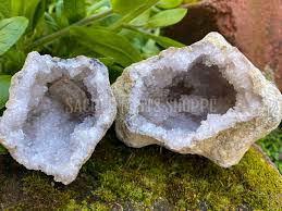 Break Your Own Geode | Sacred Mists Shoppe