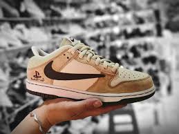 Low Travis Sb Dunk Low Cactus Jack NKE SB DUNK LOW TRAVIS PLAY STATION WHEAT