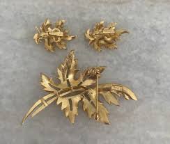 Beautiful Vintage Trifari Gold Tone Oak Leaf Leaves Brooch ...