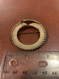 Vintage Signed Coro Mid Century Gold Tone Circular Pin Brooch FREE SHIPPING | eBay