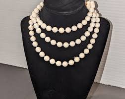 Vintage White String (plastic) Necklace - Etsy