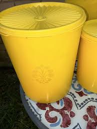 VintageYellow Tupperware 4 Pieces With Starburst Retro Bowl ...