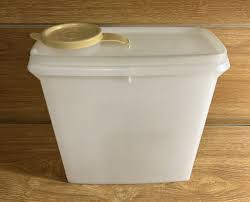 Tupperware Store N' Pour 13 Cup Cereal Container Sheer 469 w ...
