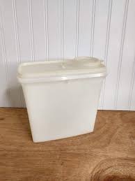 Tupperware Cereal Saver Sheer Classic #469 13-cup Cereal ...