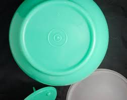Jadeite Tupperware Lettuce Crisper Keeper 1424-3 With ...