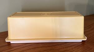 TUPPERWARE Vintage Harvest Gold Covered Butter Dish 636-10 ...