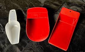 Tupperware Lot of 3 Scoops 2 Red, 1 Clear - 878-2, 292-112 ...