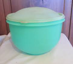 Vintage Tupperware Lettuce Crisper with core spike and ...