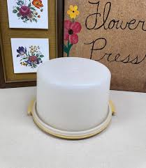 Vintage Tupperware Cake Carrier Retro Kitchen USA Made - Etsy