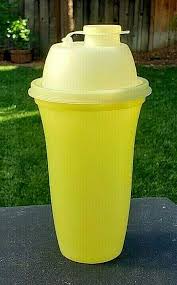 Vintage Tupperware Quick Shake Mixer Blender #844-9 Yellow ...