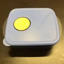 Tupperware | Kitchen | Tupperware 452 3385 3387 Container Vent N Serve W Lid 3 12c 2 12c 1c Stain | Poshmark