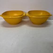 VINTAGE TUPPERWARE 836 YELLOW MUSTARD 8 CUP SQUARE SERVALIER ...