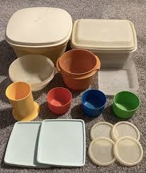 VINTAGE TUPPERWARE Storage Containers and Lids set of 17 pcs ...