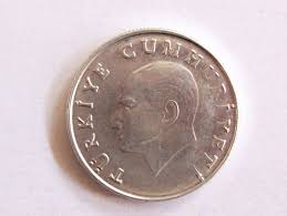 Vintage Turkey 25 Lira 1986 Coin. Wheat and Laurel ...