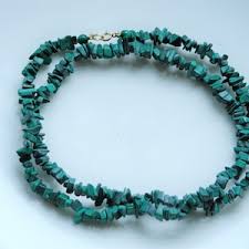 Preowned Malachite Chip Necklace 28 Inch With 14K Gold ...