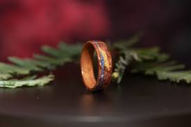 UCSC Graduation Ring: Redwood with Yellow Jasper Slug & Lapis Lazuli