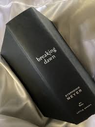 Assortment of Stephenie Meyer Hardback and Large Paperback Novels - Etsy