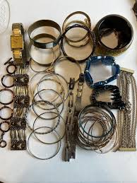 VTG & Modern Costume Jewelry Lot-15.700LBS Necklaces, Earrings, Bracelets,& More | eBay