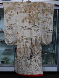 Sold at Auction: VINTAGE JAPANESE WEDDING KIMONO WITH BAMBOO HANGING ROD
