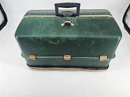 Vintage Umco 3000 U green Tackle Box 8 Trays Htf | eBay