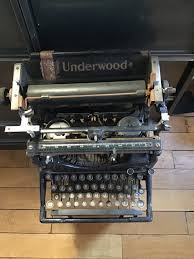 Vintage Underwood Typewriter. - Etsy