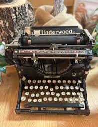 Vintage Underwood Typewriter No. 5 – Juniper Tree Market
